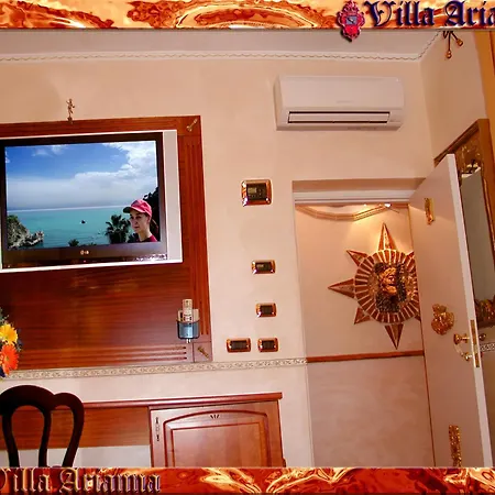 Oda ve Kahvaltı Arianna 4*