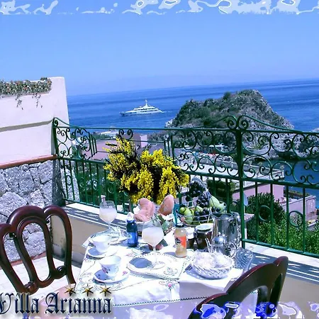 Arianna 3* Taormine
